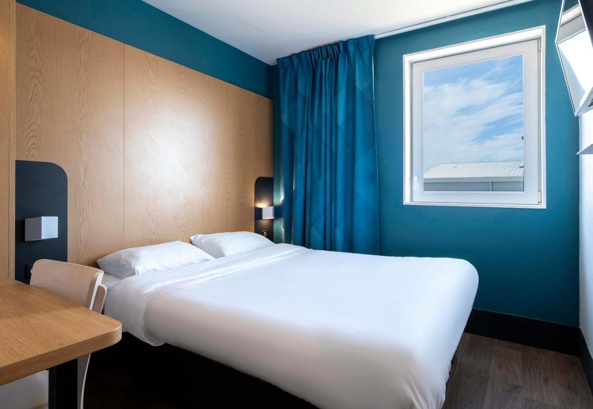 B&B Hotel Niort Marais Poitevin Est エクステリア 写真