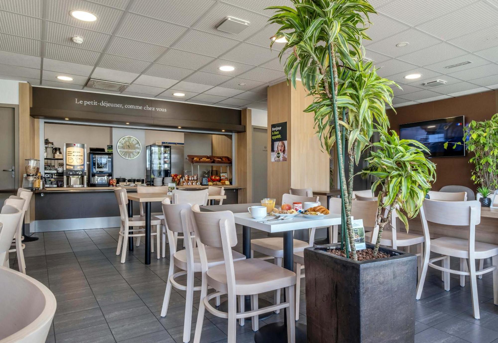 B&B Hotel Niort Marais Poitevin Est エクステリア 写真